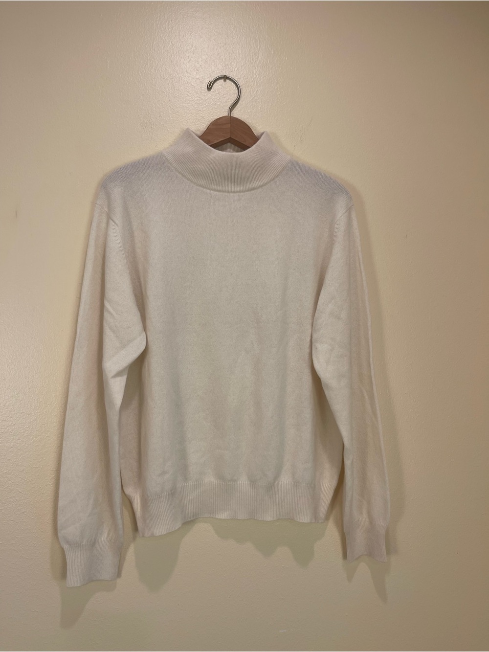 Westbound 100% Cashmere Ivory Turtleneck Knit Sweater L Quiet Luxury Minimalist